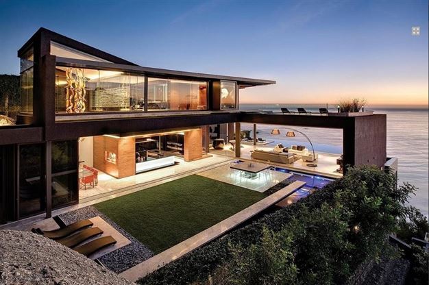 Modern Clifton Mansion
